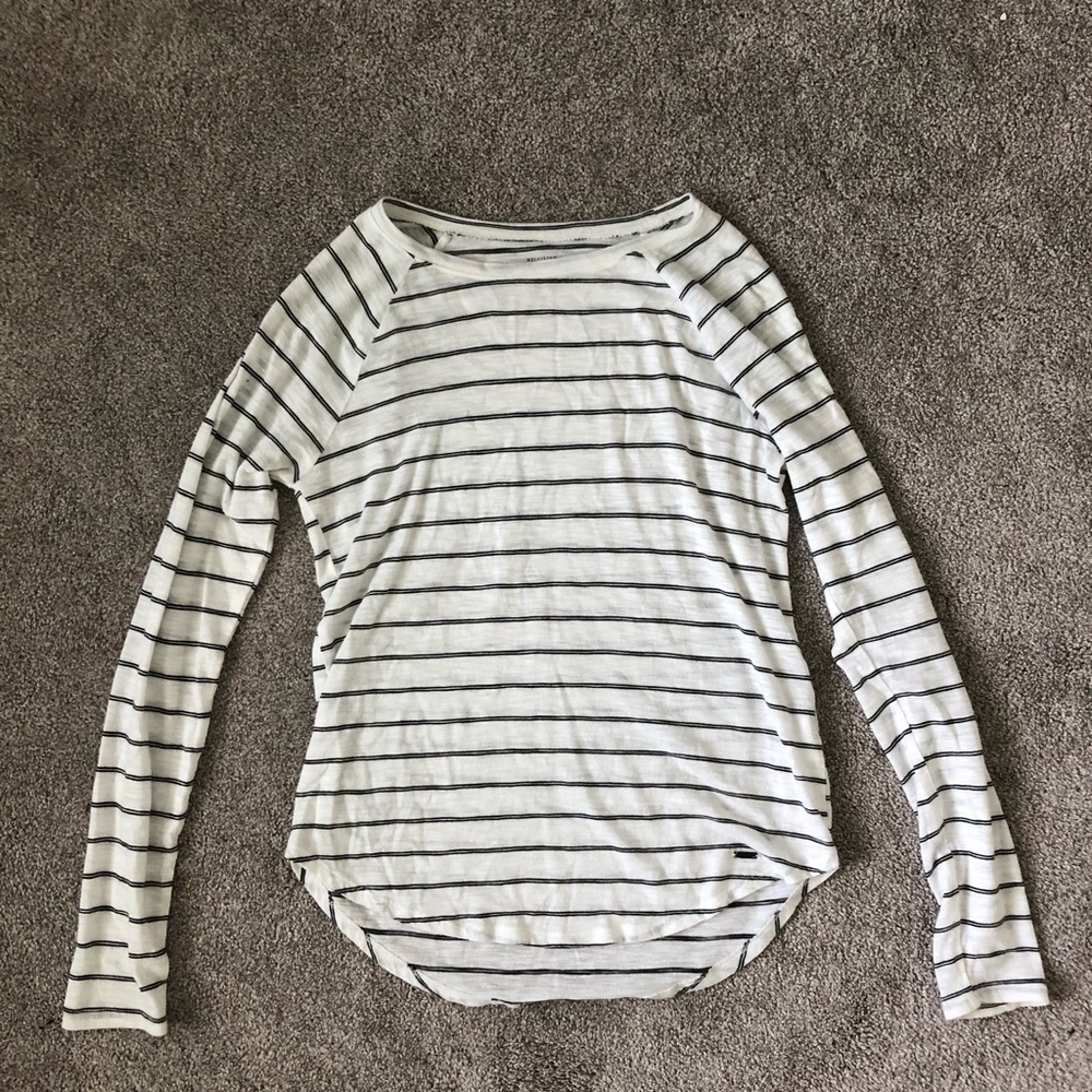 Hollister Size XS Black&White Striped Long Sleeve